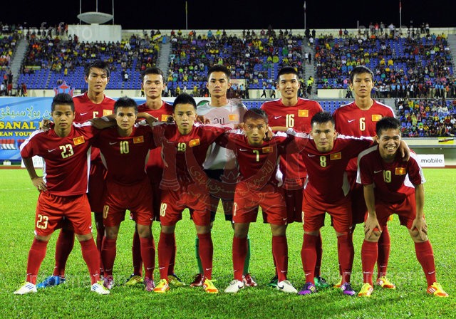 Tối qua, 29/2, đội tuyển U.19 Việt Nam đã thi đấu trận đấu thứ 3 tại giải U.21 Quốc tế Brunei tranh Cúp Hassanal Bolkiah 2012. Đối thủ của thầy trò HLV Mai Đức Chung chính là đội chủ nhà U.21 Brunei.